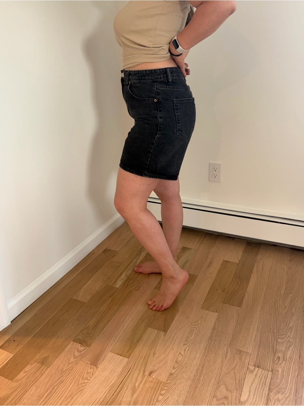 ZARA Black Denim Bermuda Shorts – Size 10